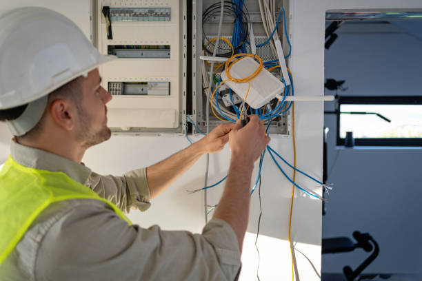 Best Affordable Emergency Electrician  in Brooklyn Heights, OH